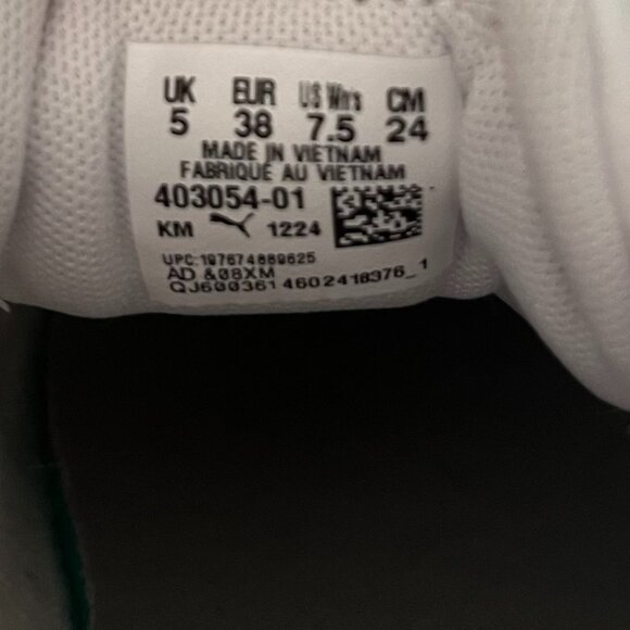 Women's Puma size 7.5 sneaker - Picture 4 of 4